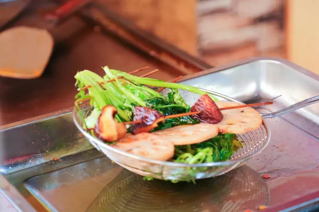 咸职美食街,咸职小吃街在哪里