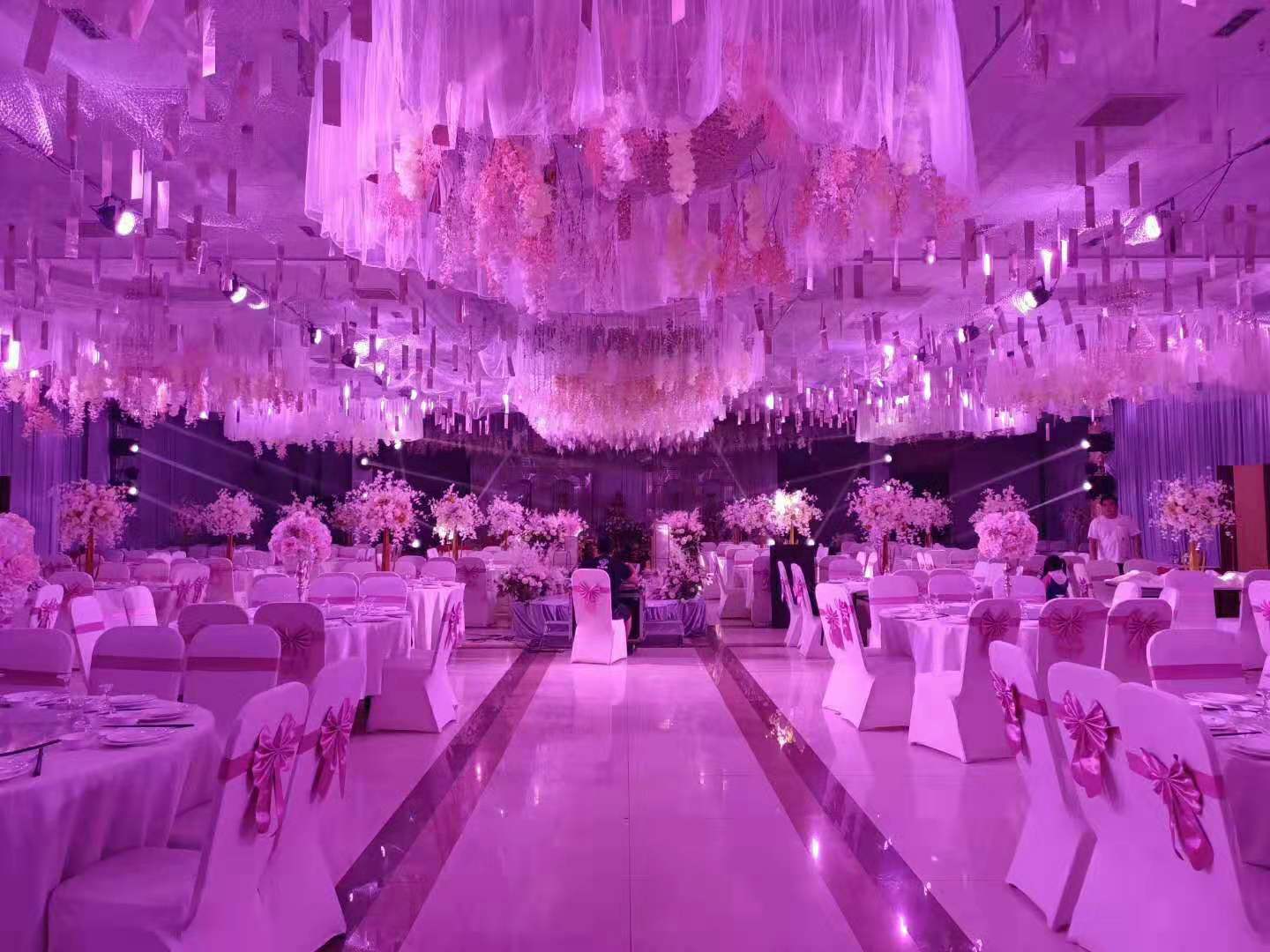 酒店婚礼堂违法么,现在流行婚礼堂