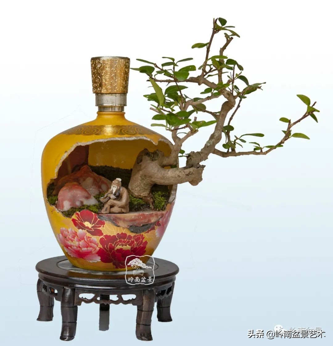大师经典藏品,景德镇大师燕尾瓶价格