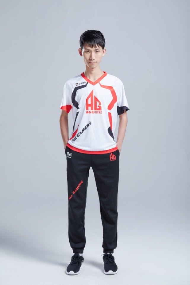 阿泰拖米撞车ag梦泪老帅,阿泰被梦泪老帅越塔强杀