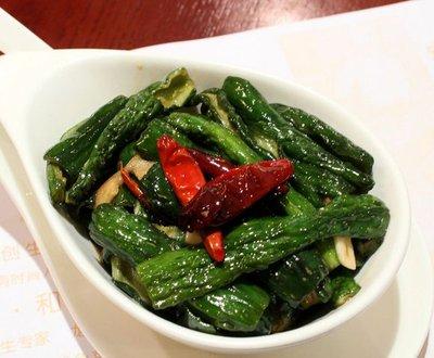 为什么有的人出汗身体黏黏的,为什么有的人出汗了身上还是很香