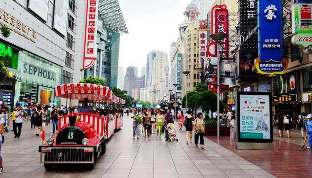 100元人民币在各国能买些什么,100元人民币在东南亚