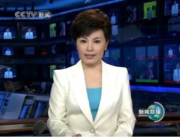 主持前收到消息儿子坠楼,主持人儿子坠楼现在怎样了