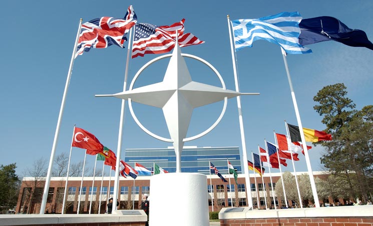 加拿大的军事实力有多弱,加拿大只有6万军队算得上大国吗