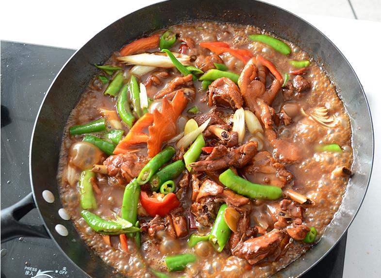 章丘铁锅是“*局骗**”,还是真的好用?弄懂以后再买不吃亏