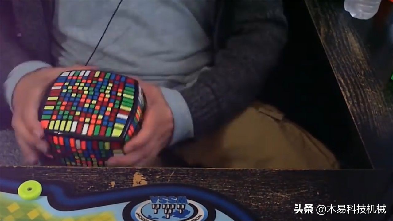 最难破解的魔方,世界最难魔方如何捣乱