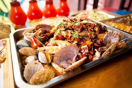 斥资3000万，历时90天，岛城1903美食街区，11月30日盛大开业！