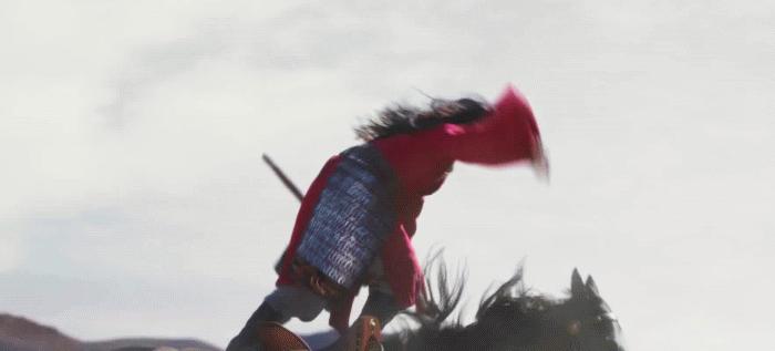 《花木兰》到底咋样?是时候让东方的神秘力量,统治一下好莱坞了