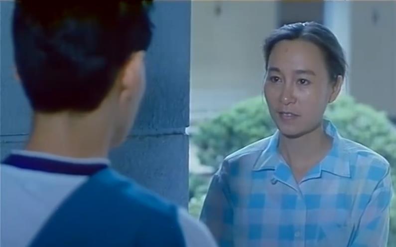 穿着旗袍的江奶奶，统一了我们对老年人的审美