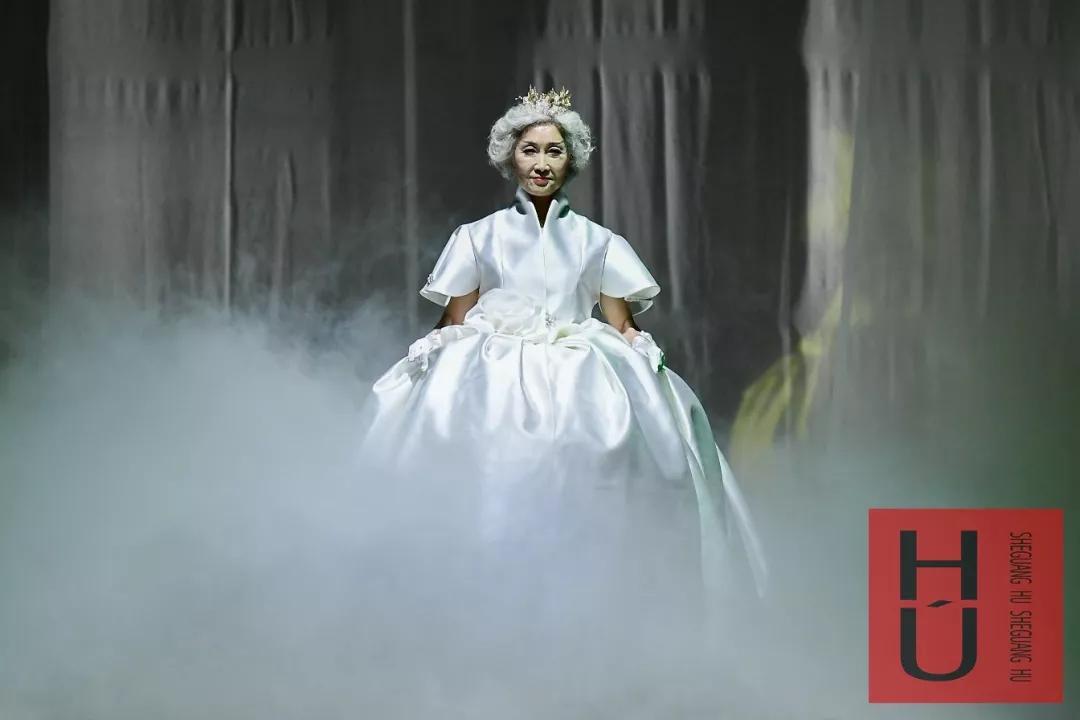 对话胡社光丝路·母亲大秀导演郭爽：为母亲留住芳华是我的初衷