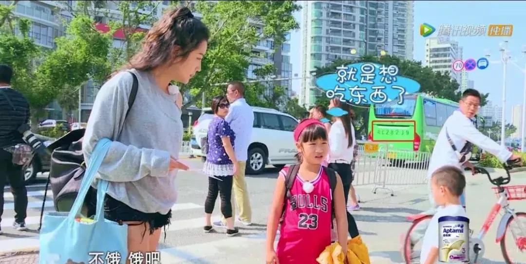 周星驰赵薇光头,赵薇周星驰完整视频