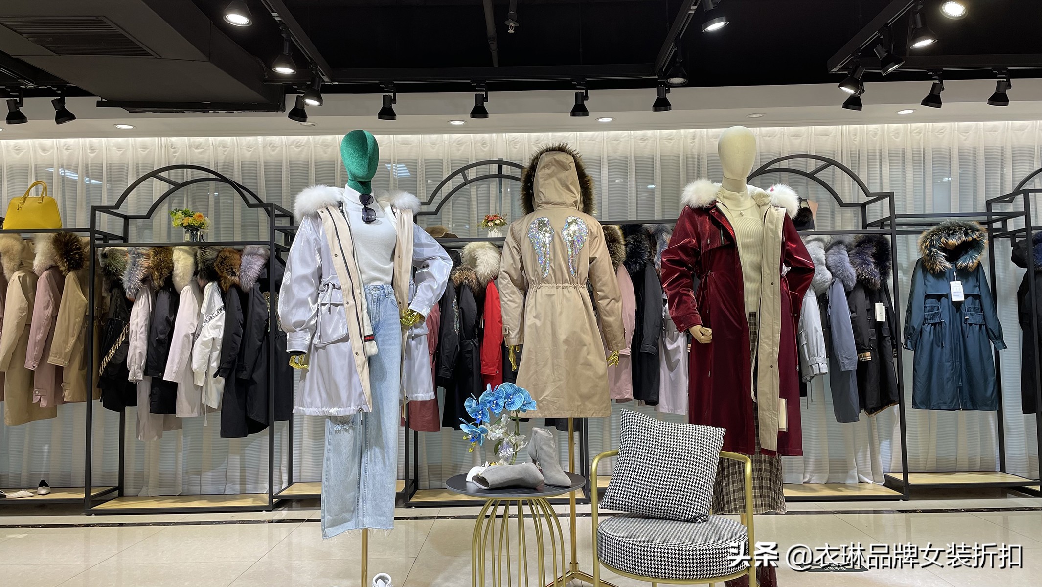 库存尾货羽绒服怎么处理,羽绒服服装尾货批发市场在哪里