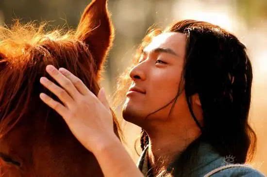 回忆杀胡歌,回忆杀胡歌探班唐嫣