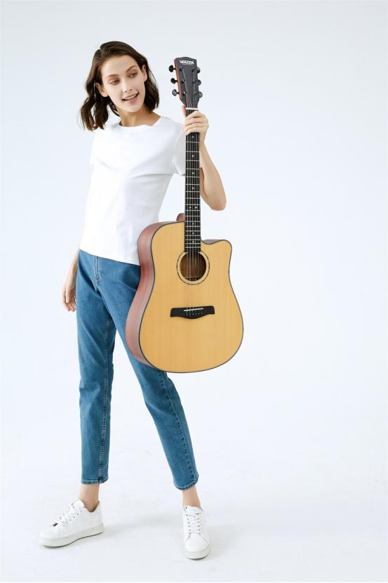 吉他初学者预算1000该买什么吉他,初学者入手1000元以内的吉他推荐