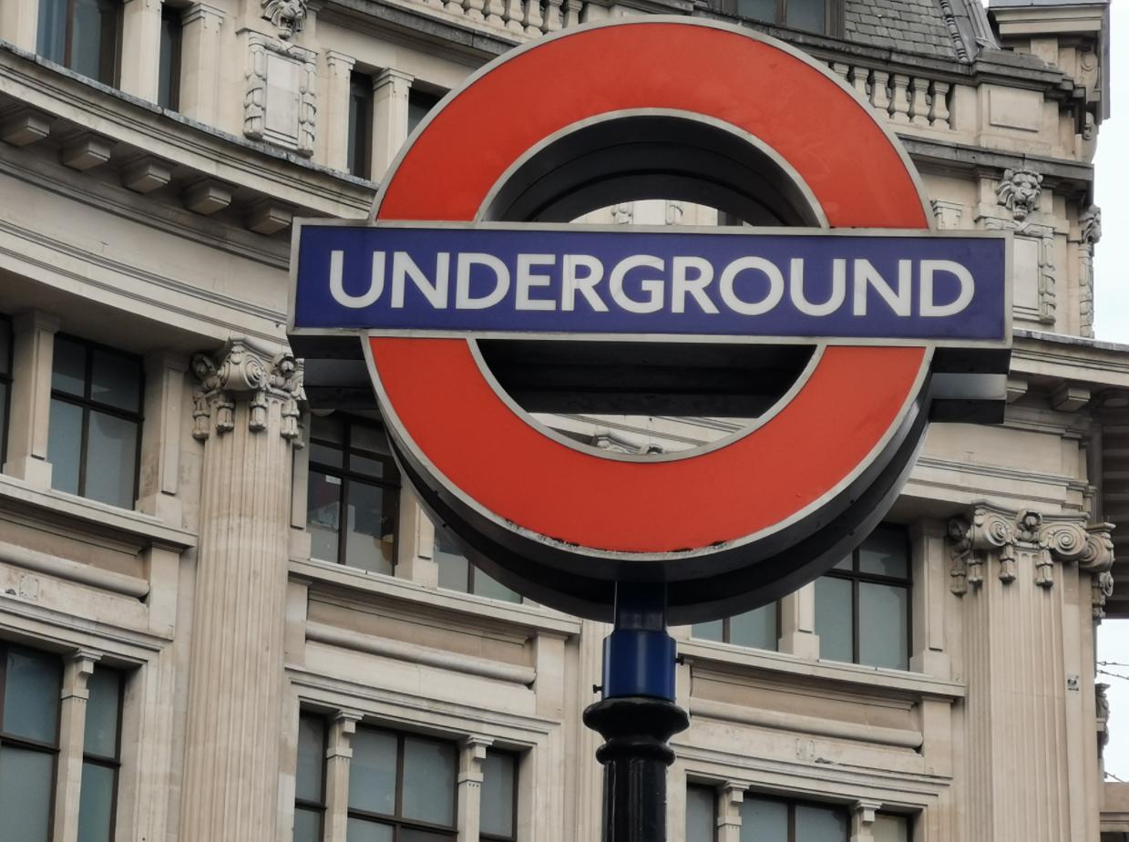 华为mate20pro和mate30pro哪个好,华为mate20pro和苹果xsmax