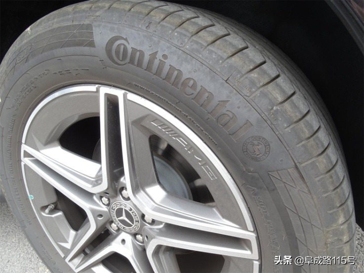 奔驰gle和梅赛德斯gle有什么区别,奔驰gle车型用什么轮胎