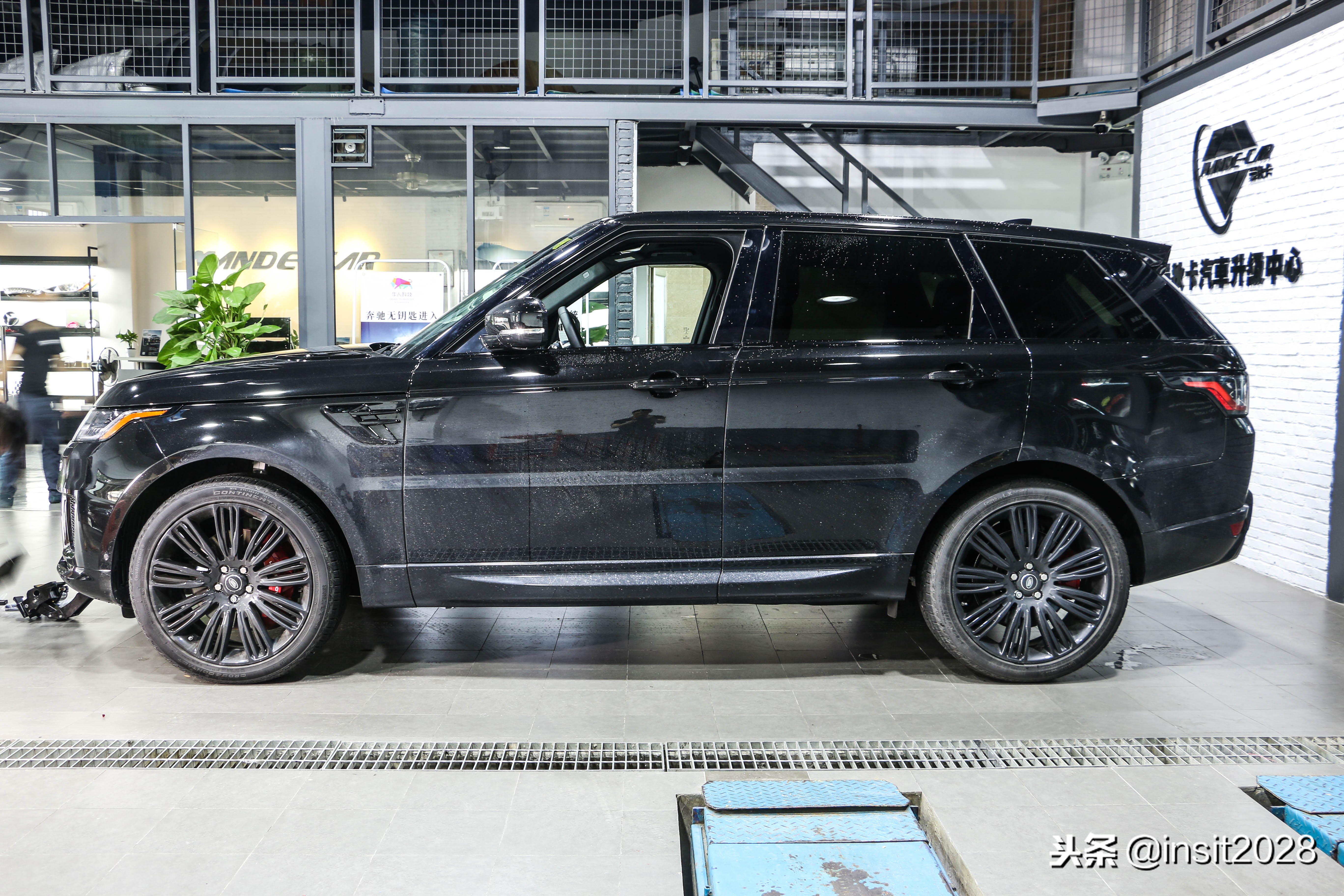 越野路虎和大g,路虎揽胜和奔驰大G选哪个