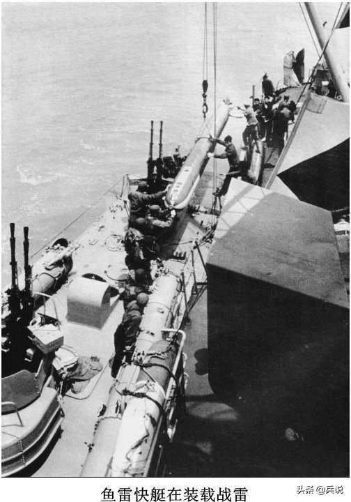 我提升大队长,和政委共住一屋,宿舍兼办公室,一人一半