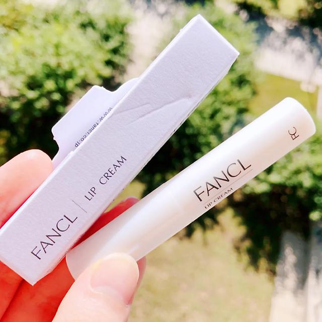 唇膏防止嘴唇干裂起皮第一名,淡化唇纹平价唇膏