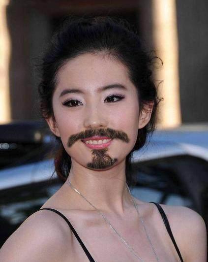 女星长胡子是怎样一种体验？颖宝俏皮，孙俪搞笑，baby丑哭了