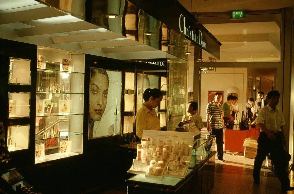 那个开放、捞金、激情的90时代，才仅仅过去了20年而已