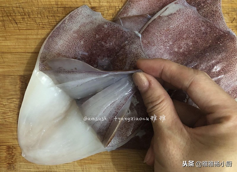 鱿鱼怎么去皮最快的方法,鱿鱼去皮妙招没有白醋