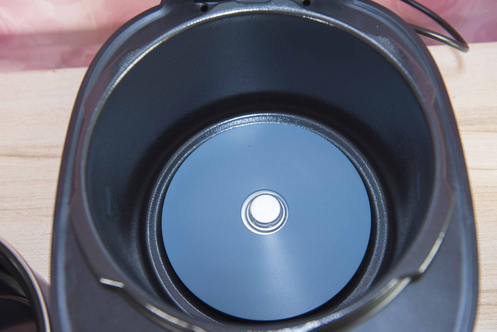 美的绿色复古电压力锅,美的薄盐电压力锅测评