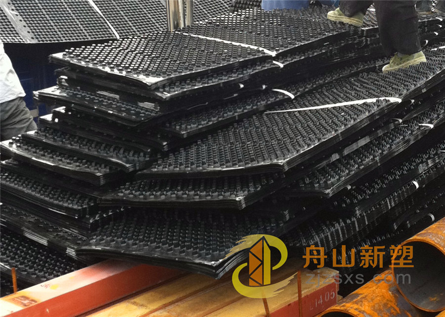 屋顶绿化pvc排水板,绿化排水板质量