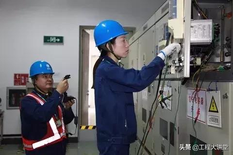 配电柜外接两相电表需要接地线么,配电柜的接地线要求用多大截面积