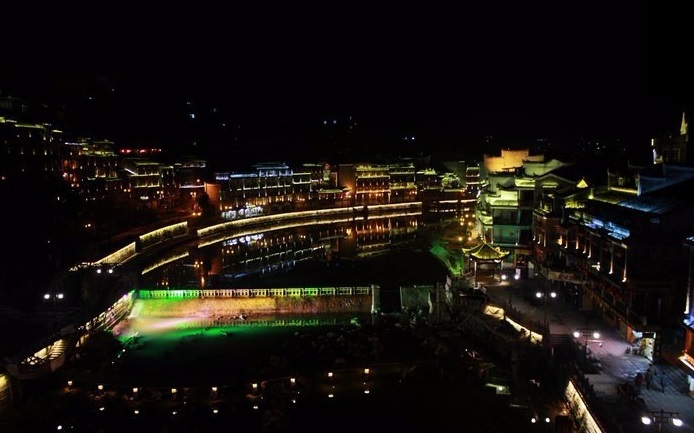 湖南湘西凤凰八面山,凤凰古城属于哪个市哪个县