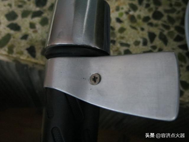 摩托车跑的太快了捏离合器,摩托车骑行中油门怎么调