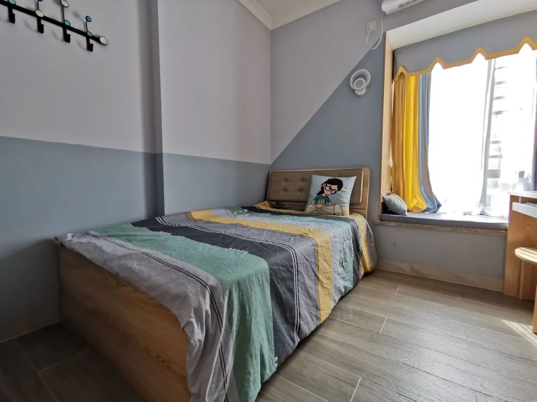 床头柜一般放多少个合适,卧室太小怎么放床头柜合适