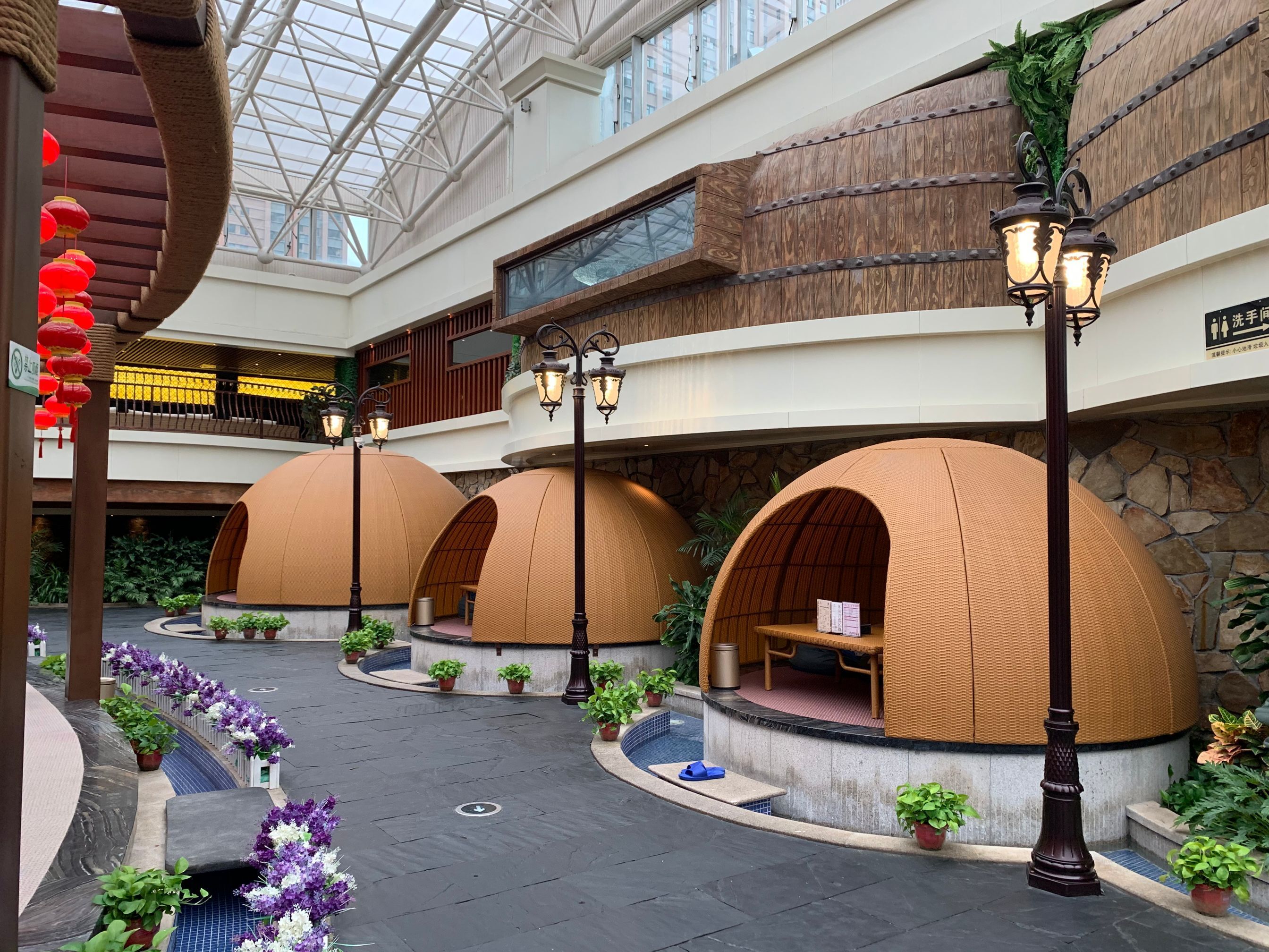 长春国信南山温泉酒店有没有汗蒸,2个亿建的温泉