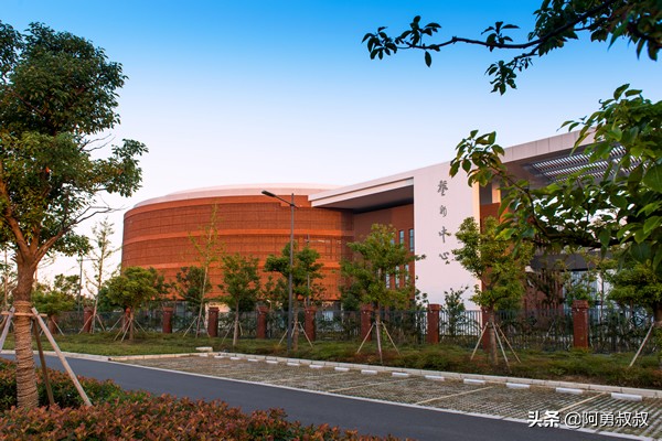 江苏省昆山中学官网,昆山文峰高级中学怎么样