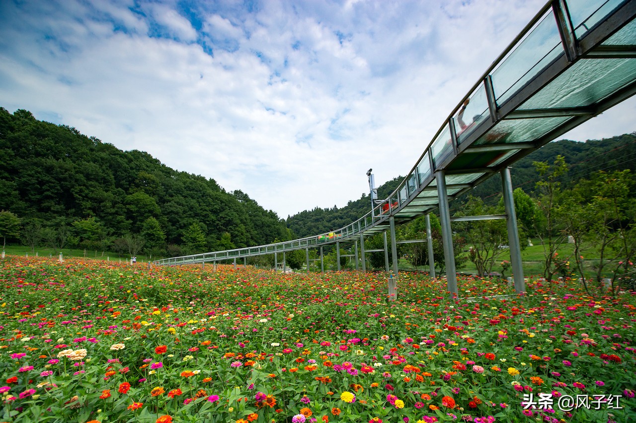 湖北网红玻璃水滑道多少钱,玻璃漂流武汉