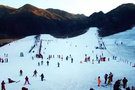 北京周边滑雪场推荐,北京莲花山滑雪场门票多少钱