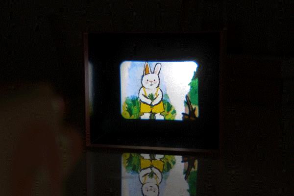 带娃好帮手,能投影能互动的趣学伴儿童故事放映机