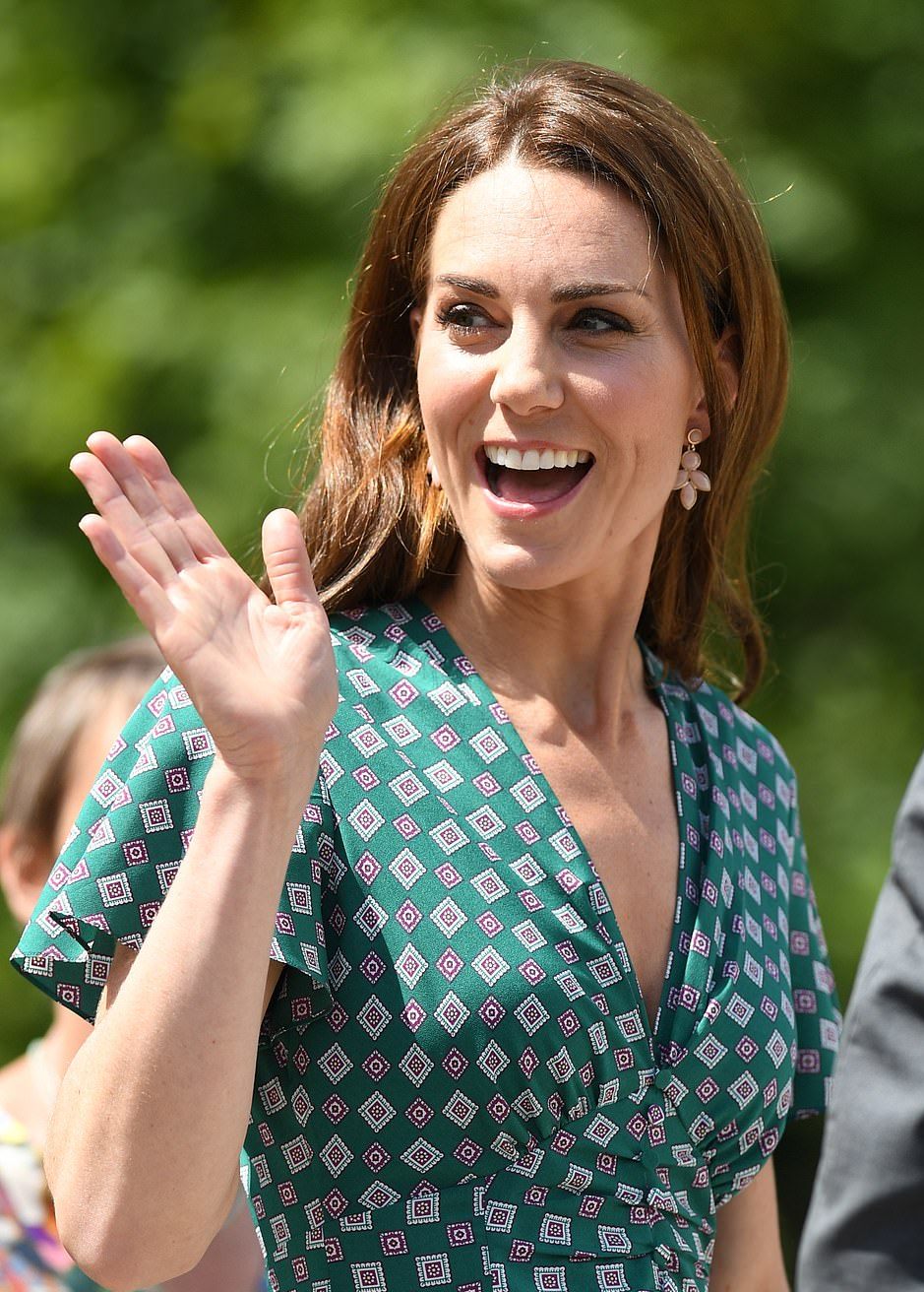 凯特王妃2023年服装,茶歇裙凯特王妃