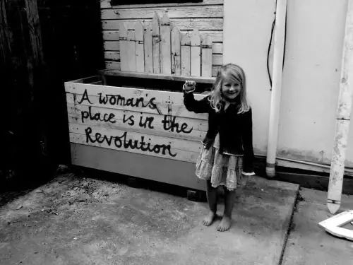 我们未来的婚姻制度真的会消失吗,婚姻制度会不会在未来走向瓦解