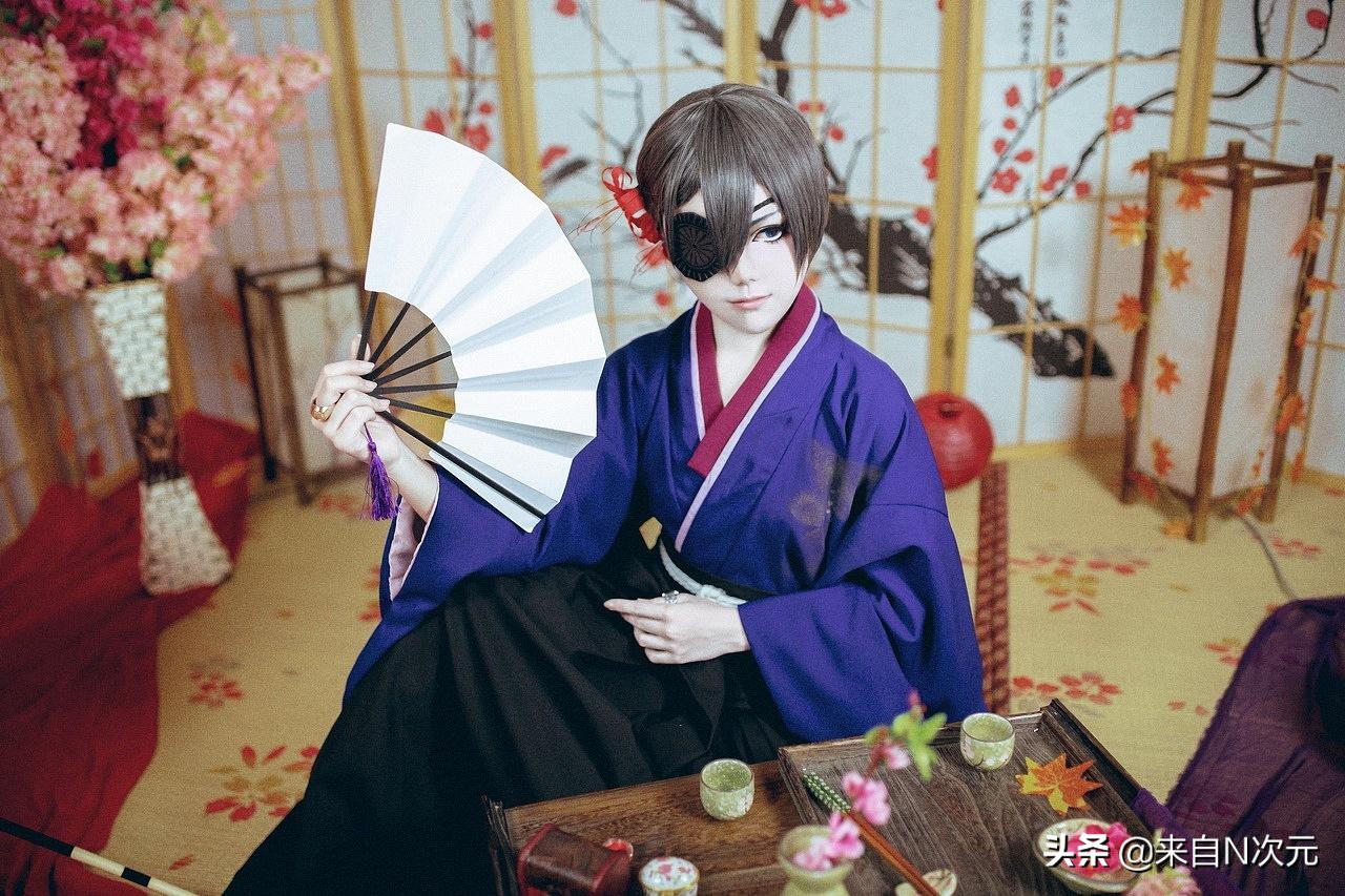 黑执事神还原cos,黑执事cos是什么