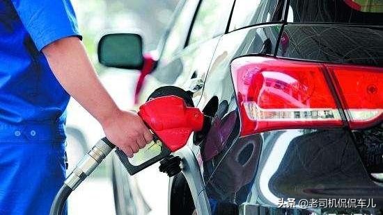 开一家加油站一年能赚多少钱,投资开加油站几年可回本