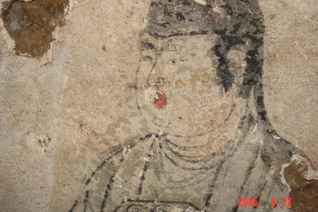 午夜时分，西安长安区一村子的古墓里突然发出一声巨响！而墓主人竟然是唐玄宗曾经最宠爱的女人，不是杨玉环