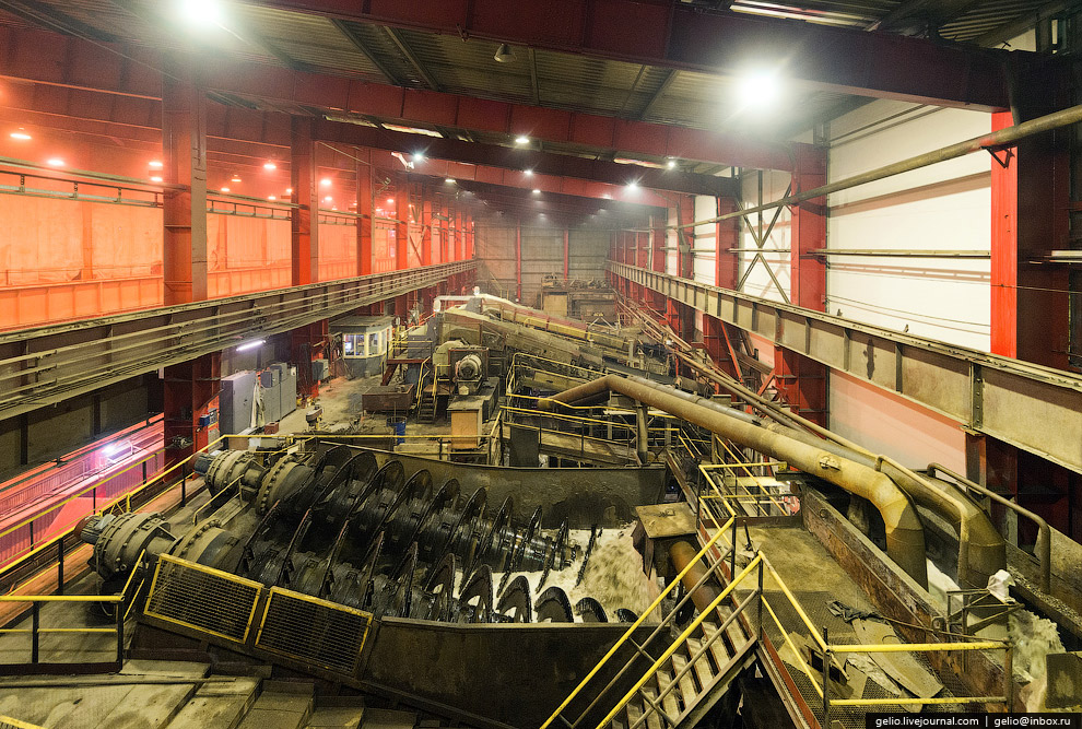 去俄罗斯挖金矿怎么样,真实钻石开采出来的样子