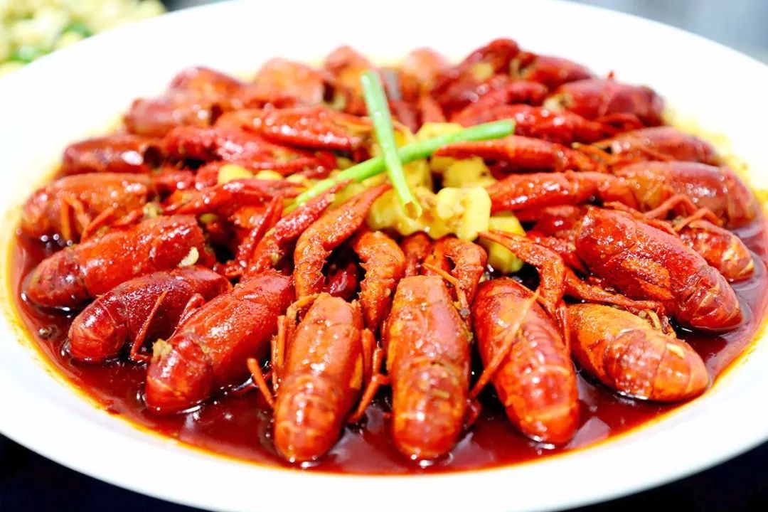 油焖小龙虾制作教程短视频,油焖小龙虾最正确的方法