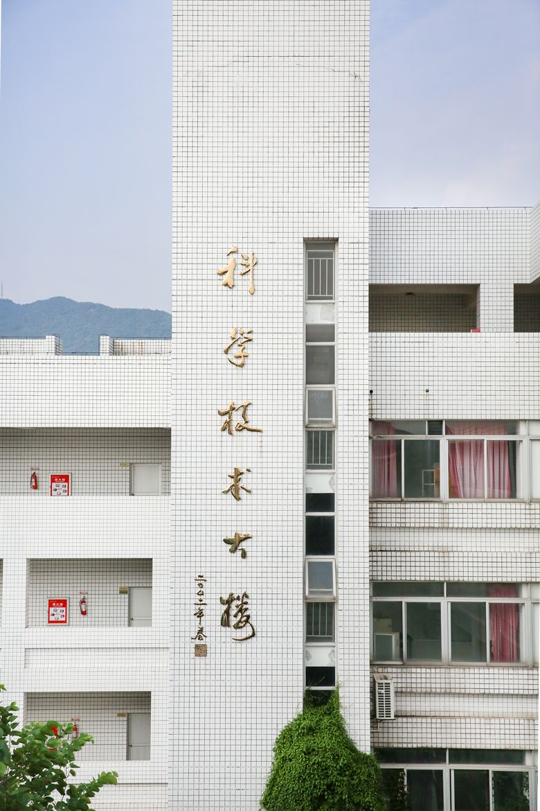 任尔东西南北风配图,任尔东西南北风我亦巍然不动