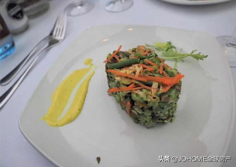 去了荷兰,168的我感觉自己像个霍比特人