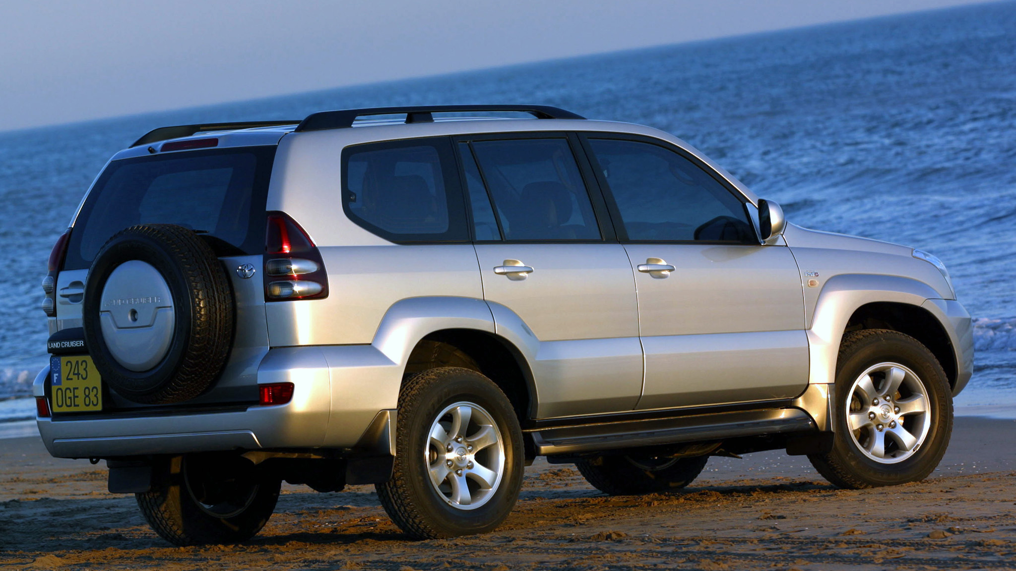 10万硬派小型四驱suv,硬派越野suv10万