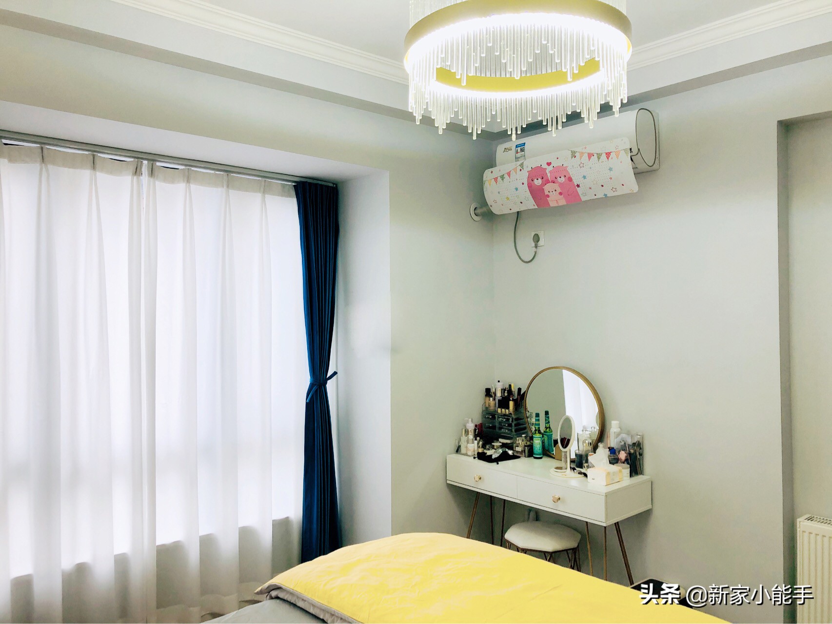 电视背景墙金属线条效果图,学家里装修设计