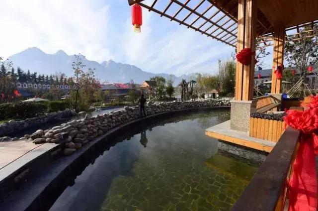 华山周边旅游攻略夏天,华山旁边有温泉