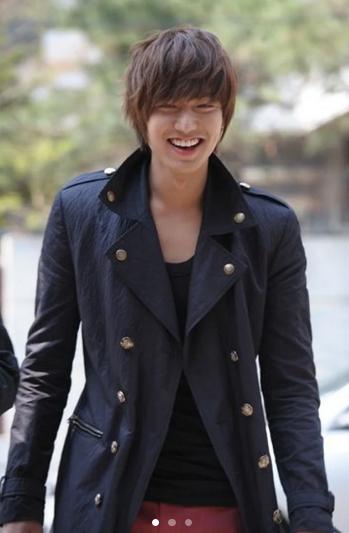 李敏镐同款发型,李敏镐发型如何烫卷头